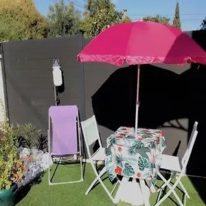 studio-a-2-mn-a-pieds-de-la-plage.fr-provencehotel.com/